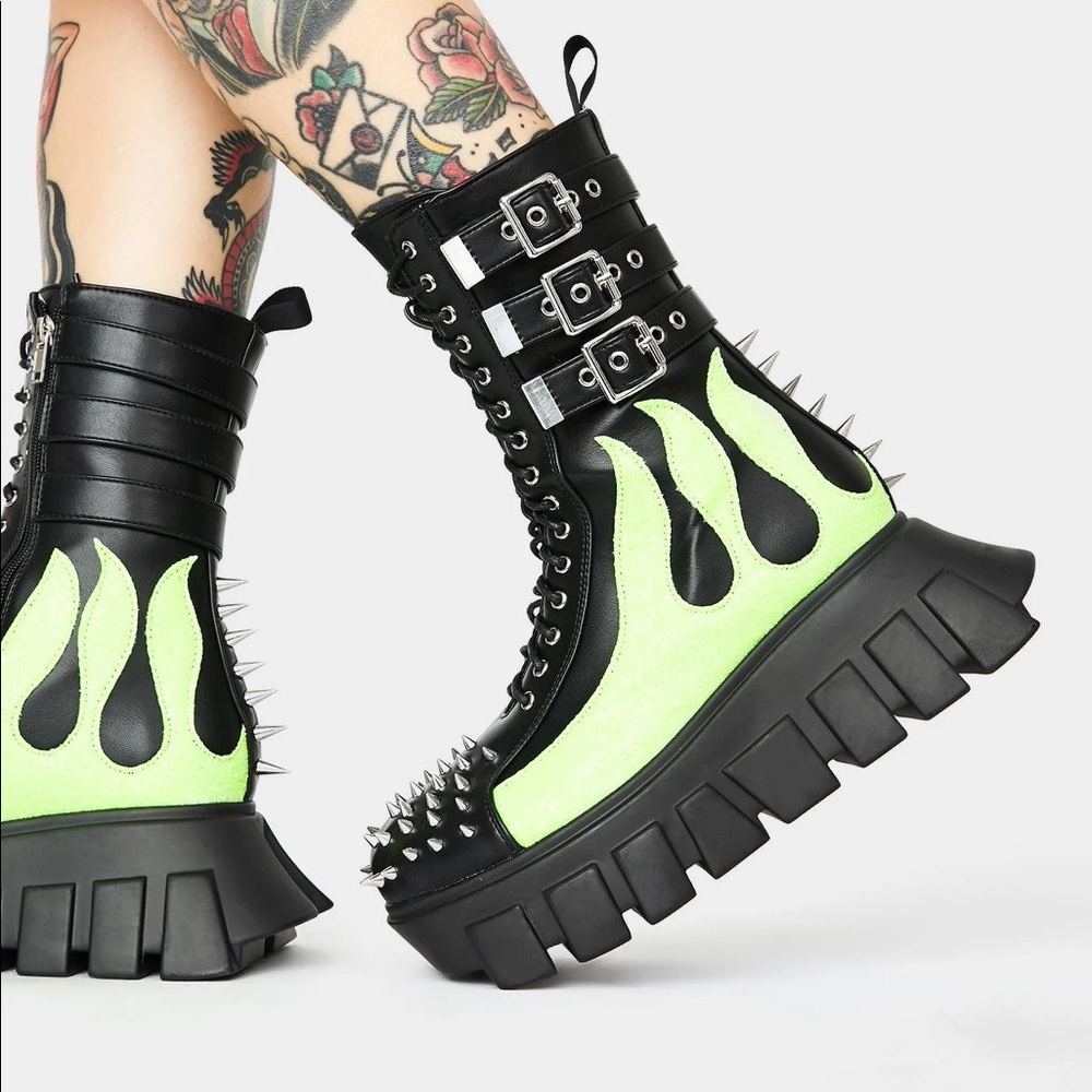 NEED GONE/OFFERS NWOT Lamoda Platform Spiked boots